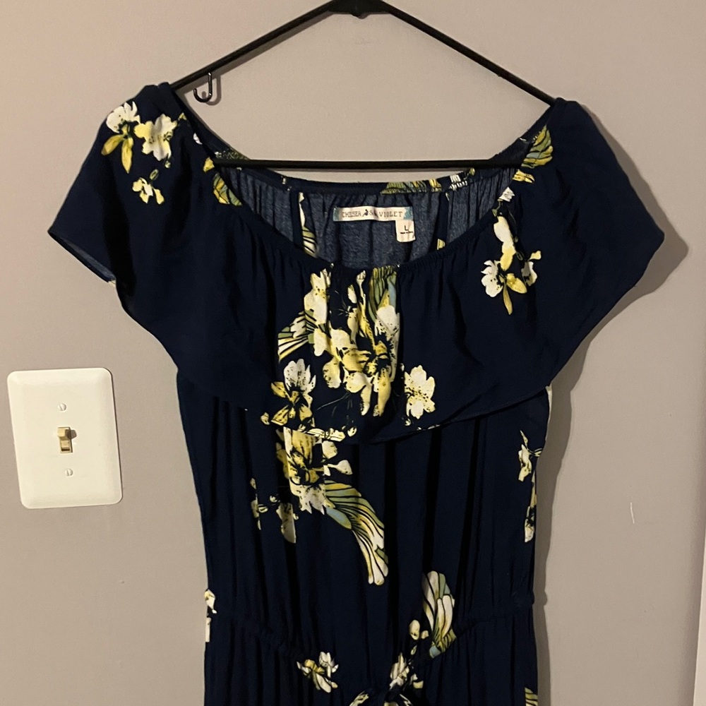 Chelsea & Violet Navy cream Floral Jumper Sz L